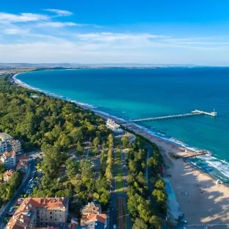 Pensionat Tia Maria Is Situated In The Southern Part Of The Sunny