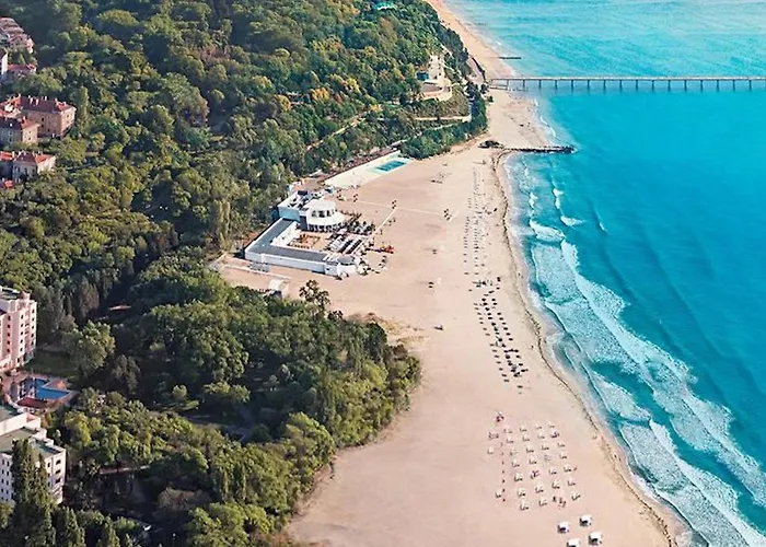 Guest house Tia Maria Is Situated In The Southern Part Of The Sunny Sunny Beach