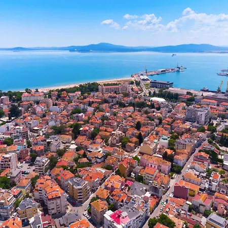 Tia Maria Is Situated In The Southern Part Of The Sunny Gæstehus Sunny Beach